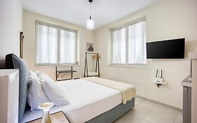 Bentzi...Boutique Apartment 1, Classic Double With Kitchenette, 2 Guests